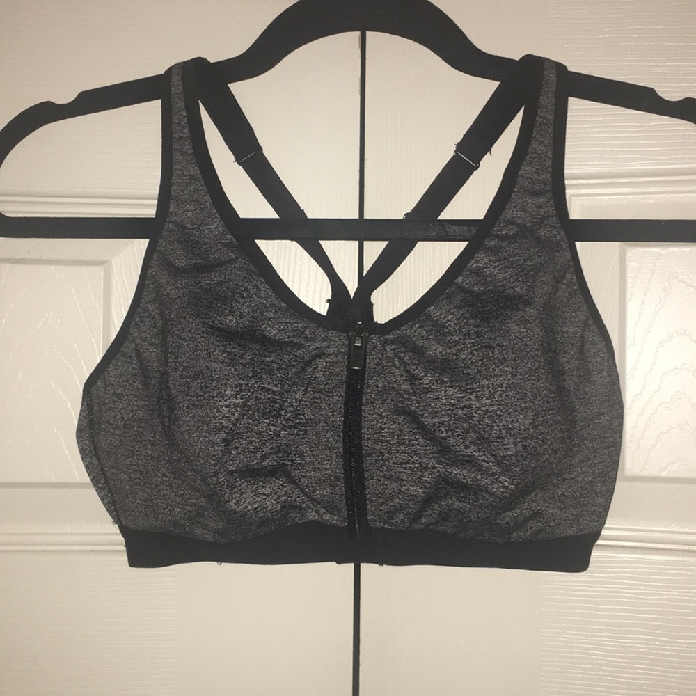 Gently Used VS Sport Knockout Sports Bra